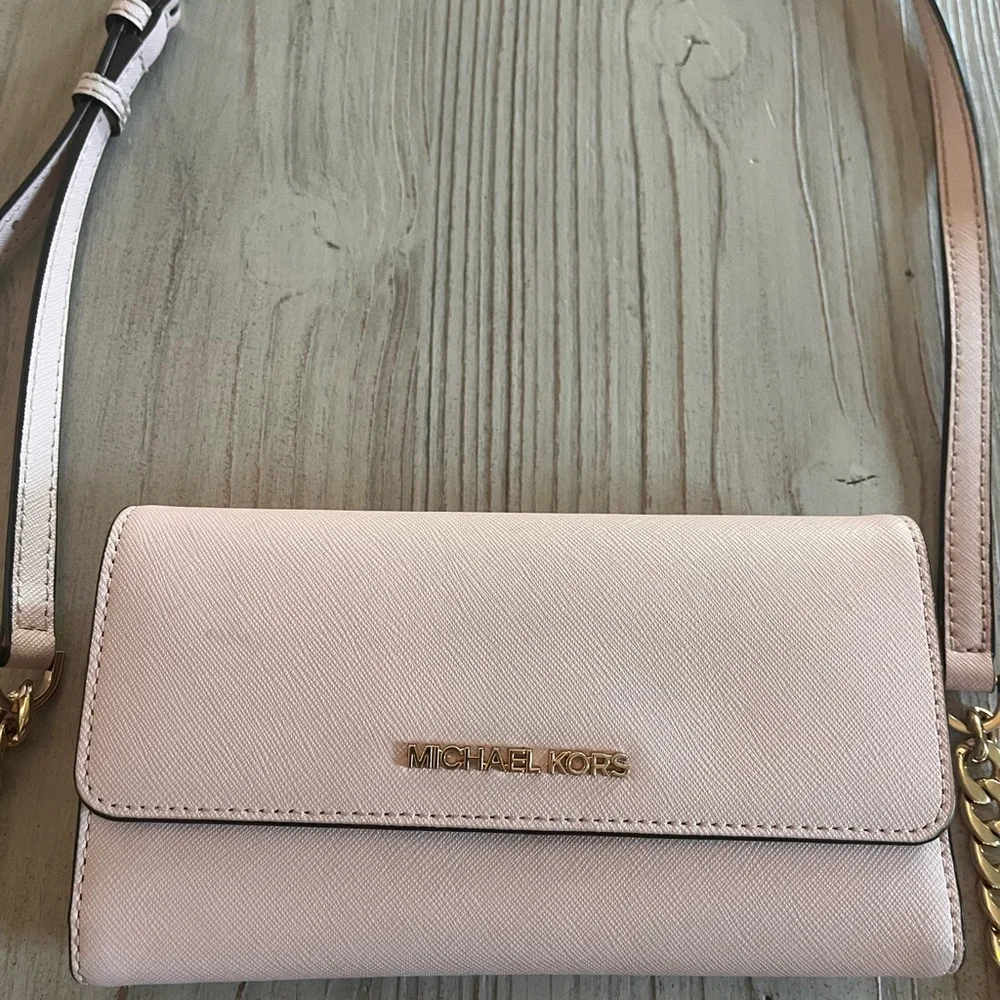 Michael Kors jet set east Saffiano leather Blush Crossbody Bag and Wallet Set